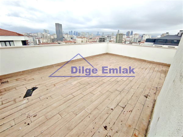 Göztepe Minibüs Caddesine Çok Yakın 4+1 Teraslı Sıfır Satılık Dubleks Daire