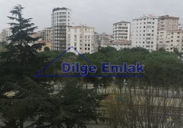 Çiftehavuzlar Bağdat Caddesine Yakın 3+1 Balkonlu 10 Yıllık Satılık Daire